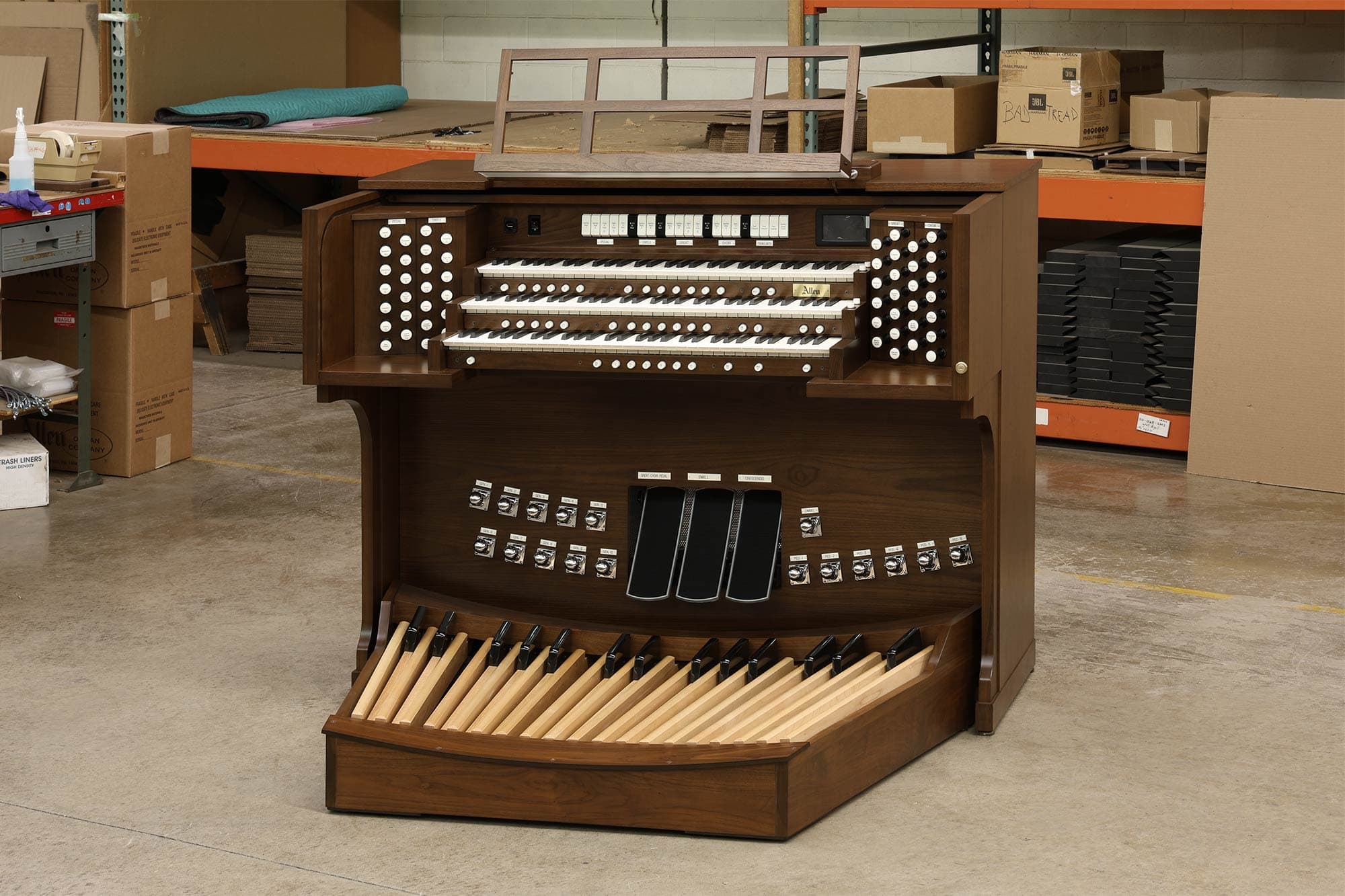 Orgue de la semaine — Allen 3 claviers sur mesure pour Bancroft, Iowa